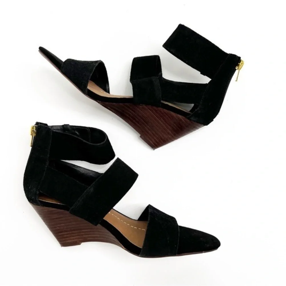 Dolce Vita Black Suede Wood Wedge Sandal Size 7.5